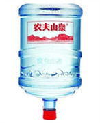 �r��ɽȪͰ�bˮ